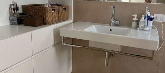 Apartamento de 6 dormitorios en Foggia, Italy No. 376667 3