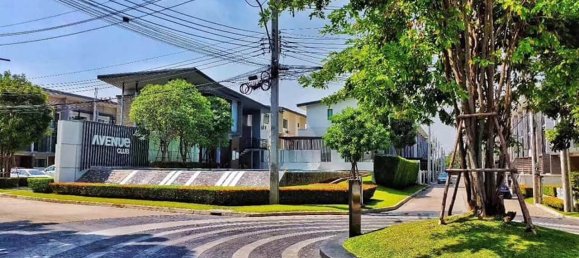 2 bedrooms Cafe / restaurant in Bangkok, Thailand No. 2575 8