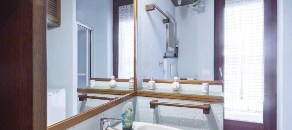 4 rooms Apartment in Finale Ligure, Italy No. 291989 18