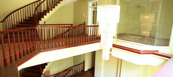 Apartamento de 2 dormitorios en Ba Dinh, Vietnam No. 5976 3