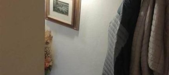 4 rooms House in Campi Bisenzio, Italy No. 28650 5