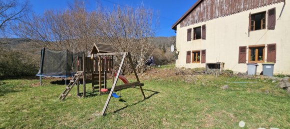 Замки и поместья с 6 комнатами в О-дю-Тан-Шато-Ламбер, Франция № 45969 5