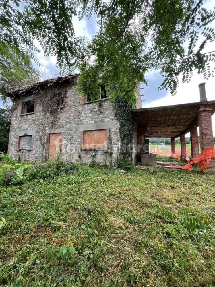 3 bedrooms House in Maiolo, Italy No. 296230