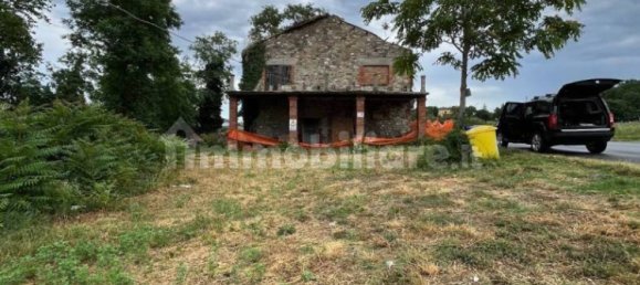 3 bedrooms House in Maiolo, Italy No. 296230 8