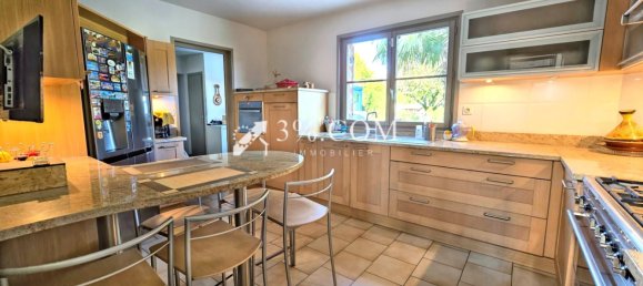 4 bedrooms Villa in Hem, France No. 157622 19