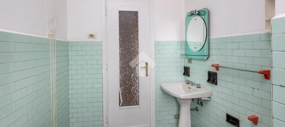 Apartamento de 2 dormitorios en Turin, Italy No. 378900 11