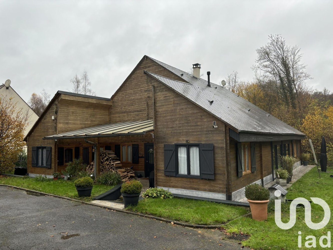 6 bedrooms House in Vieux-Moulin, France No. 154950