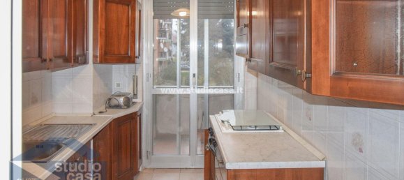 3 rooms Apartment in Lodi, Italy No. 183985 17