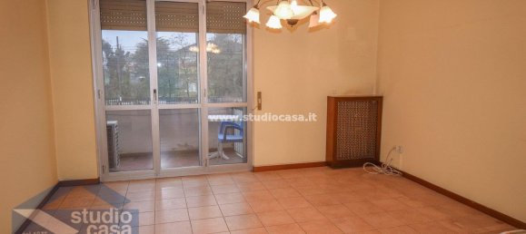 3 rooms Apartment in Lodi, Italy No. 183985 10