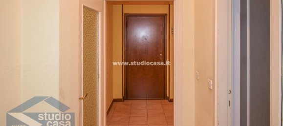 3 rooms Apartment in Lodi, Italy No. 183985 28