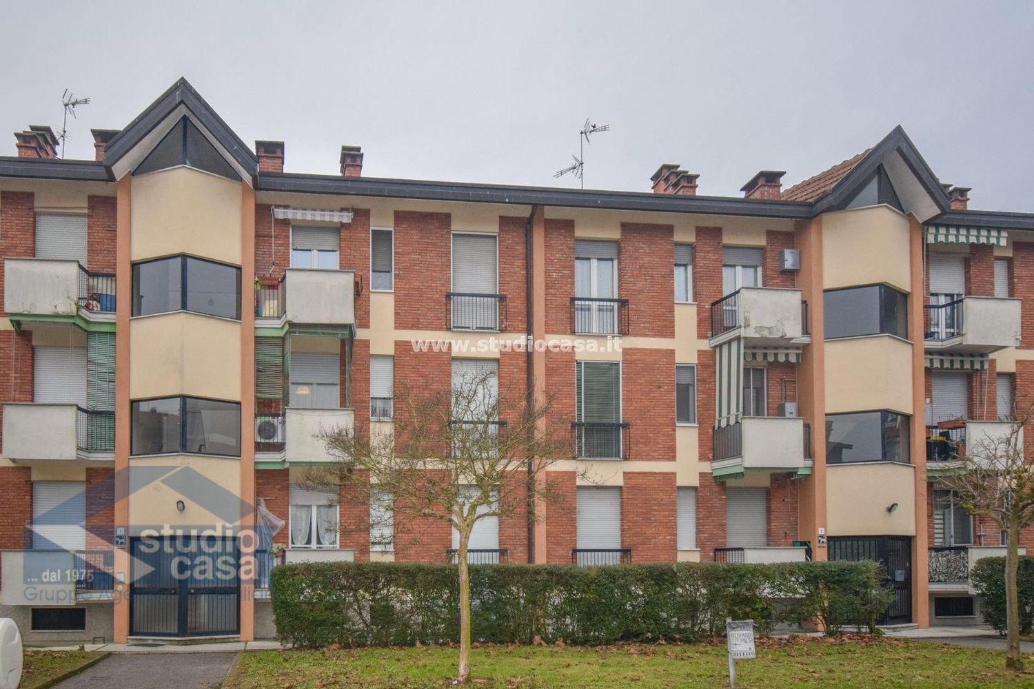 3 rooms Apartment in Lodi, Italy No. 183985