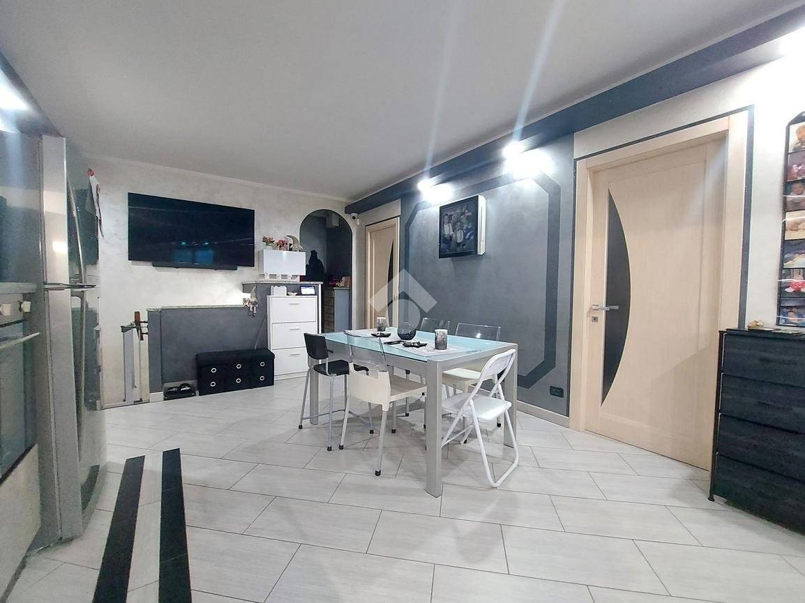 Квартира с 2 спальнями в Пишина, Италия № 214872