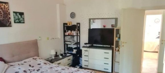 3 rooms Apartment in Castelfranco Piandiscò, Italy No. 284970 6