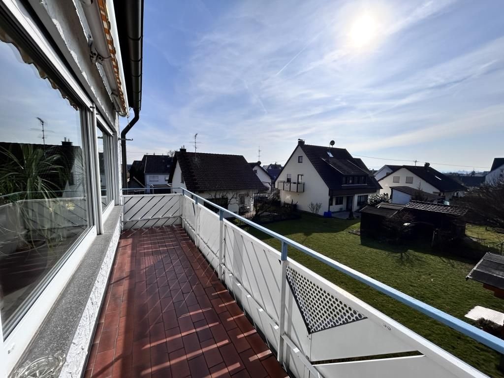 5 rooms Apartment in Baden-Wurttemberg, Germany No. 103335