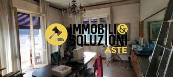 Квартира с 3 комнатами в Кассано Маньяго, Италия № 179914 4