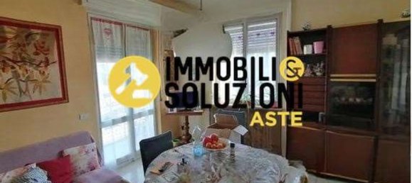 Квартира с 3 комнатами в Кассано Маньяго, Италия № 179914 5