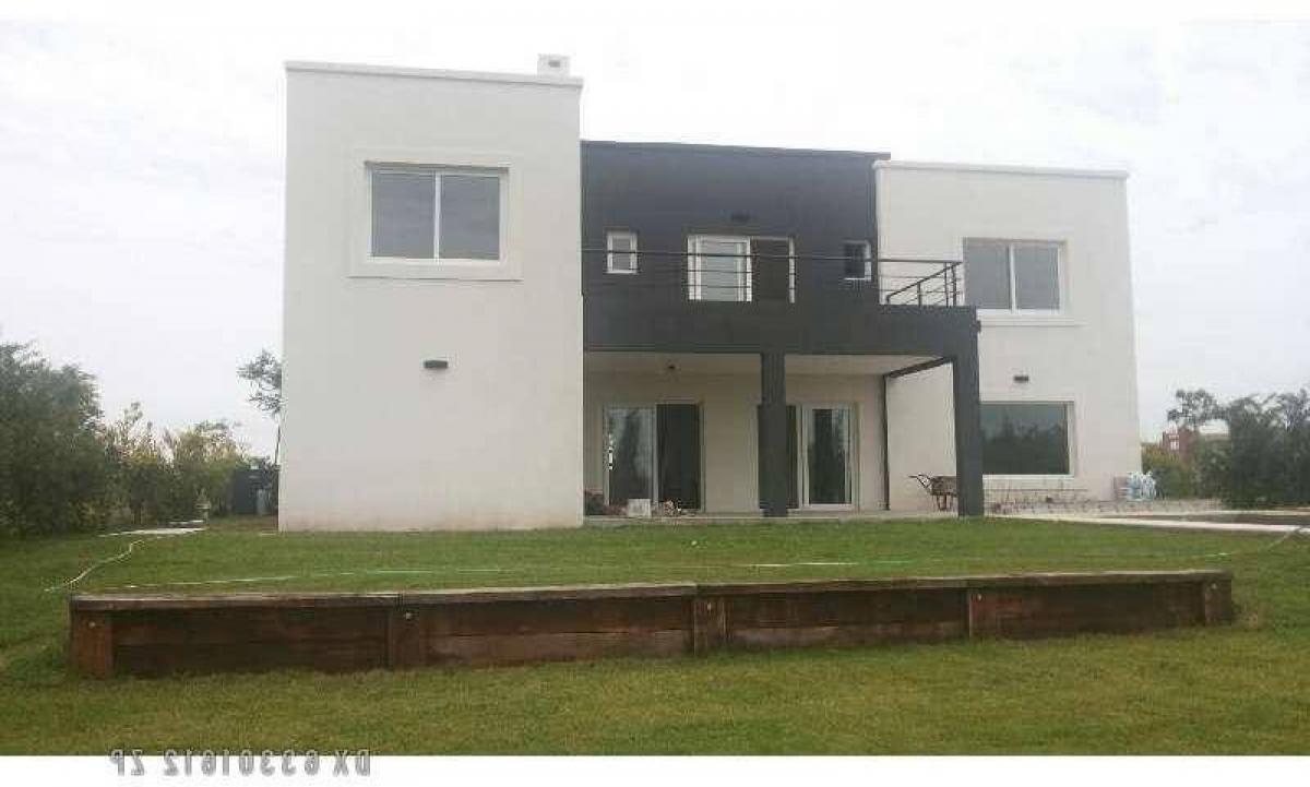 Studio in Tigre, Argentina No. 63235