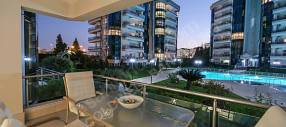 Apartamento de 4+1 en Izmir, Turkey No. 40366 5