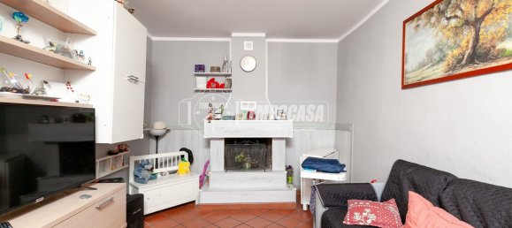 4 bedrooms Apartment in Crevalcore, Italy No. 347492 2