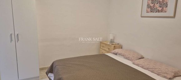 3 chambres Appartement à Pieta, Malta No. 5297 7