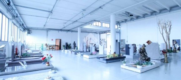 Склад с 5 комнатами в Суэлло, Италия № 159931 8