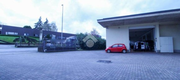 Склад с 5 комнатами в Суэлло, Италия № 159931 19