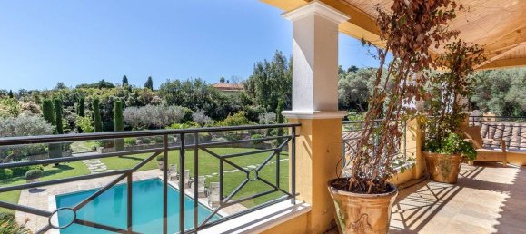 Villa de 8 dormitorios en Antibes, France No. 247290 4