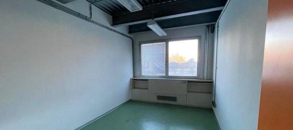 3329m² Office in Rovigo, Italy No. 372010 18