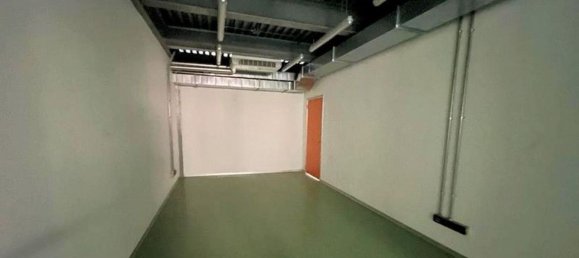 3329m² Office in Rovigo, Italy No. 372010 20