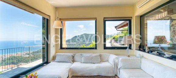 4 bedrooms Villa in Alassio, Italy No. 131285 7