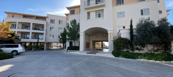 2 bedrooms Apartment in Kato Paphos, Cyprus No. 84 2