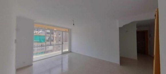 3 bedrooms Apartment in Viladecans, Spain No. 171306 2