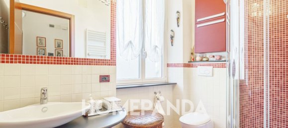 3 rooms Apartment in Genoa, Italy No. 149240 17
