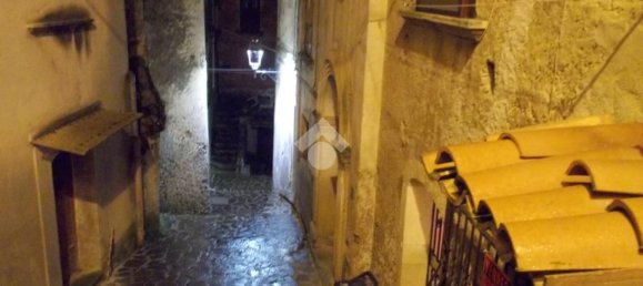 3-Zimmer Haus in Mendicino, Italy, Nr. 92640 3