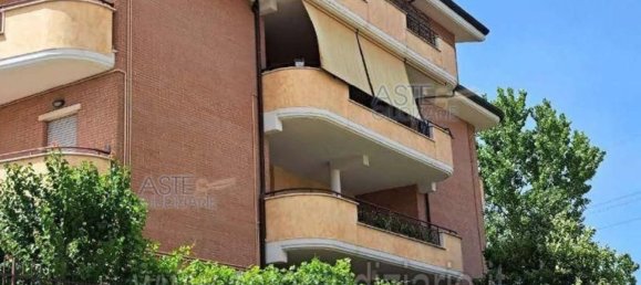 2 rooms Apartment in Rome, Italy No. 198814 2