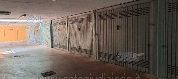 2 rooms Apartment in Rome, Italy No. 198814 18