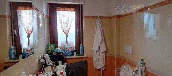 2 rooms Apartment in Rome, Italy No. 198814 10