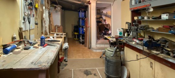 Casa de 3 dormitorios en Bezons, France No. 181809 11