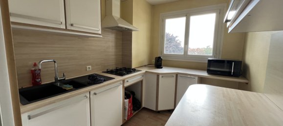 2 bedrooms Apartment in La Roche-sur-Yon, France No. 282506 2