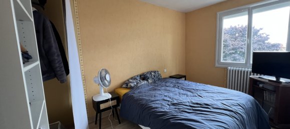 2 bedrooms Apartment in La Roche-sur-Yon, France No. 282506 3