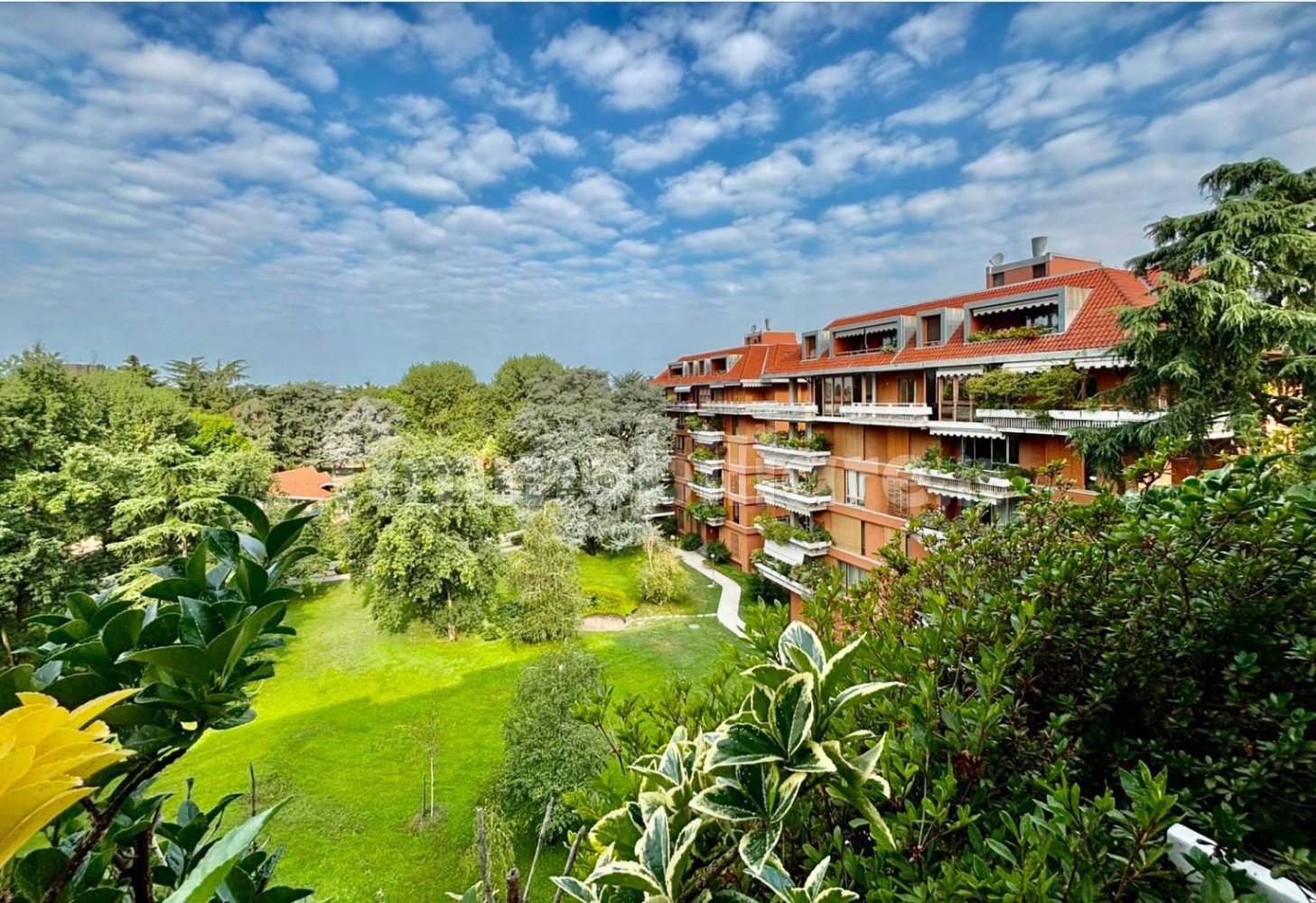 2 bedrooms Apartment in Segrate, Italy No. 276220