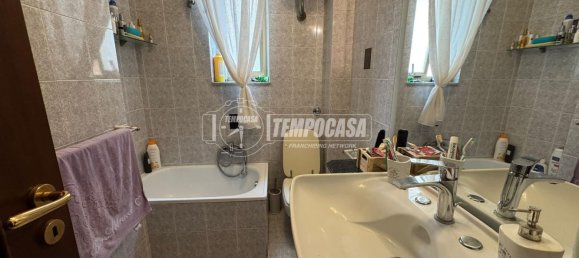 2 bedrooms Apartment in Naples, Italy No. 348680 3