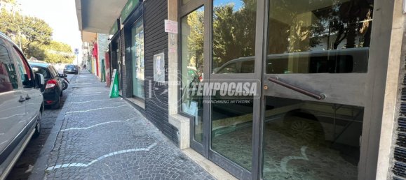 2 bedrooms Apartment in Naples, Italy No. 348680 17