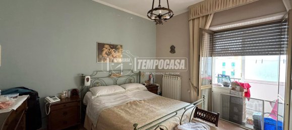 2 bedrooms Apartment in Naples, Italy No. 348680 2