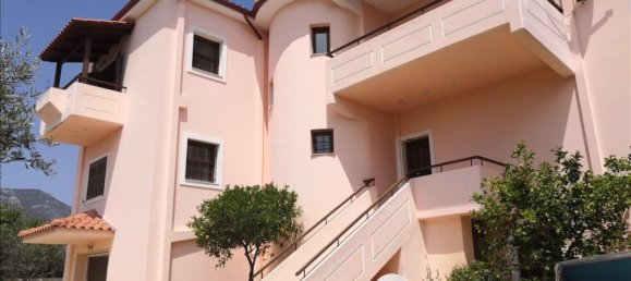 4 bedrooms Villa in Loutraki, Greece No. 1405 7