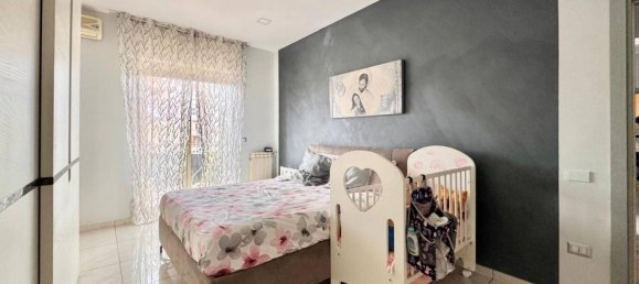 2-Zimmer Wohnung in Naples, Italy, Nr. 35289 6