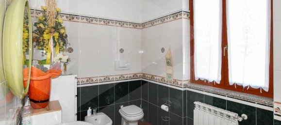 4 Schlafzimmer Villa in Busto Garolfo, Italy, Nr. 23198 11