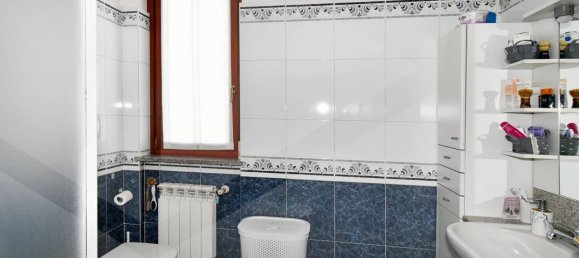 4 Schlafzimmer Villa in Busto Garolfo, Italy, Nr. 23198 7