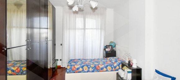 4 Schlafzimmer Villa in Busto Garolfo, Italy, Nr. 23198 14