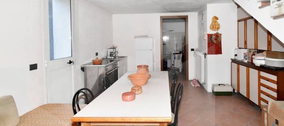 4 Schlafzimmer Villa in Busto Garolfo, Italy, Nr. 23198 19